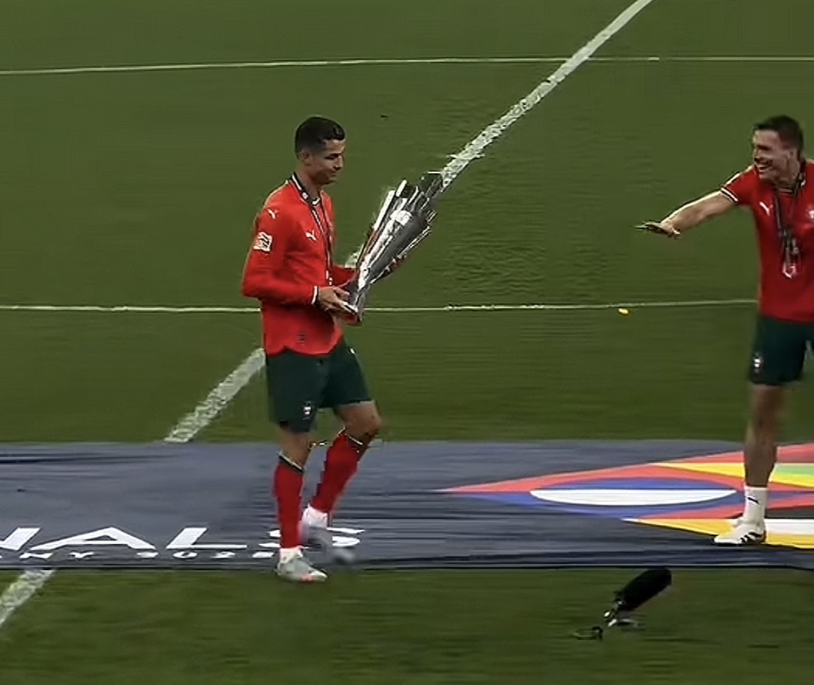 欧国联淘汰赛开战，劲敌对决激情四射的简单介绍